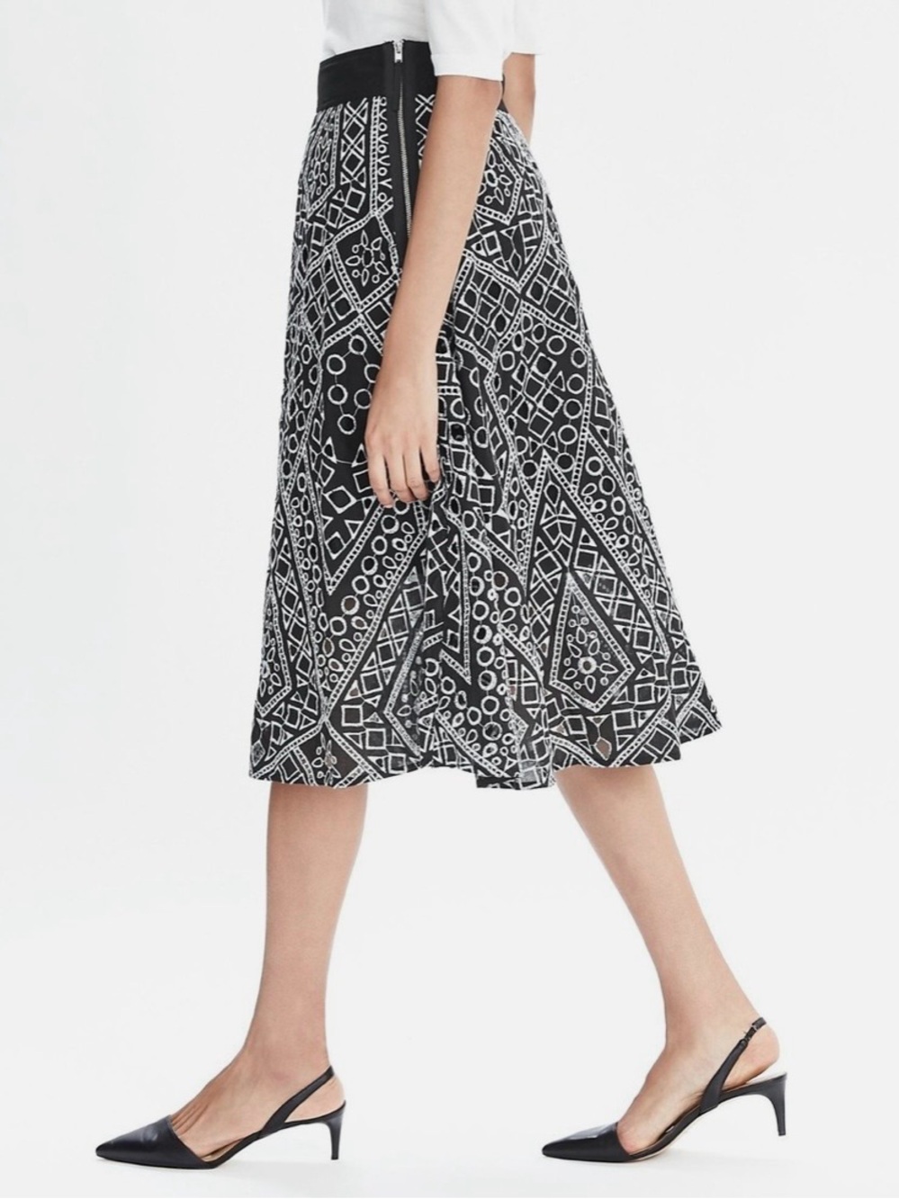 NWT- Banana Republic Black & White Geometric Lace-Effect Midi Skirt